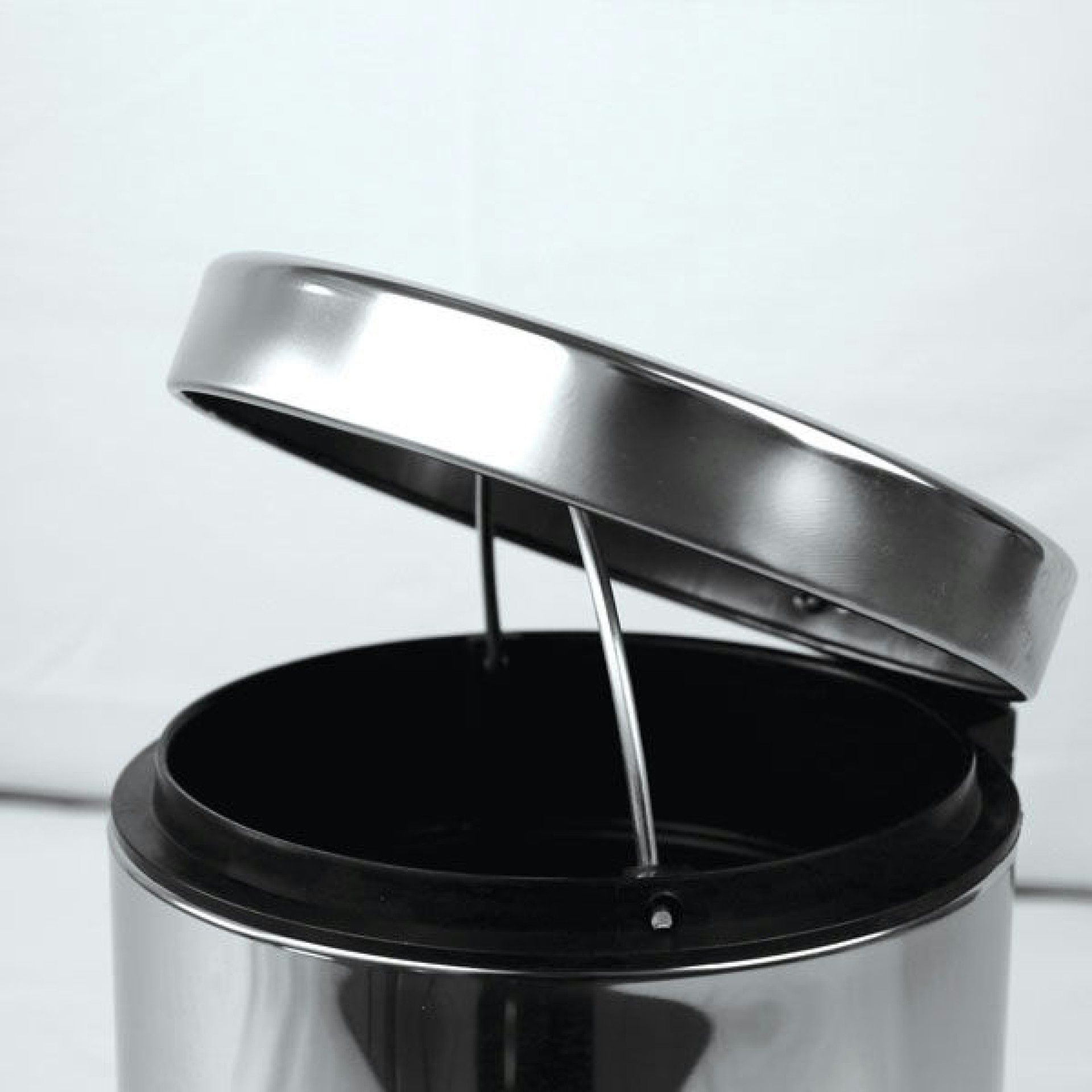PAPELEIRA INOX NEW BIN BASIC 3LT - 1 UN PAPELEIRA INOX NEW BIN BASIC 3LT - 1 UN
